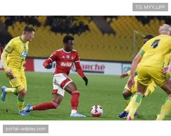 深度战术:解析都灵四月连胜期间,中场绞杀战术的具体执行数据